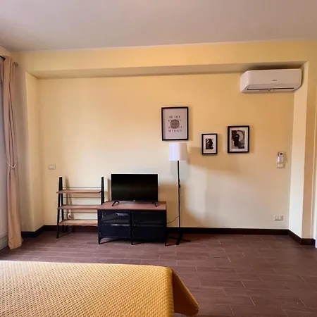 Vakantiehuis Apollonia A Pochi Passi Dal Lungo Mare Di Catánia
